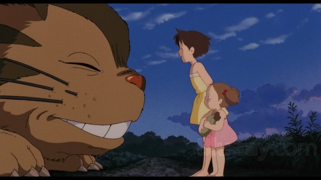 Blu-ray review: 'My Neighbor Totoro' and 'Howl's Moving Castle